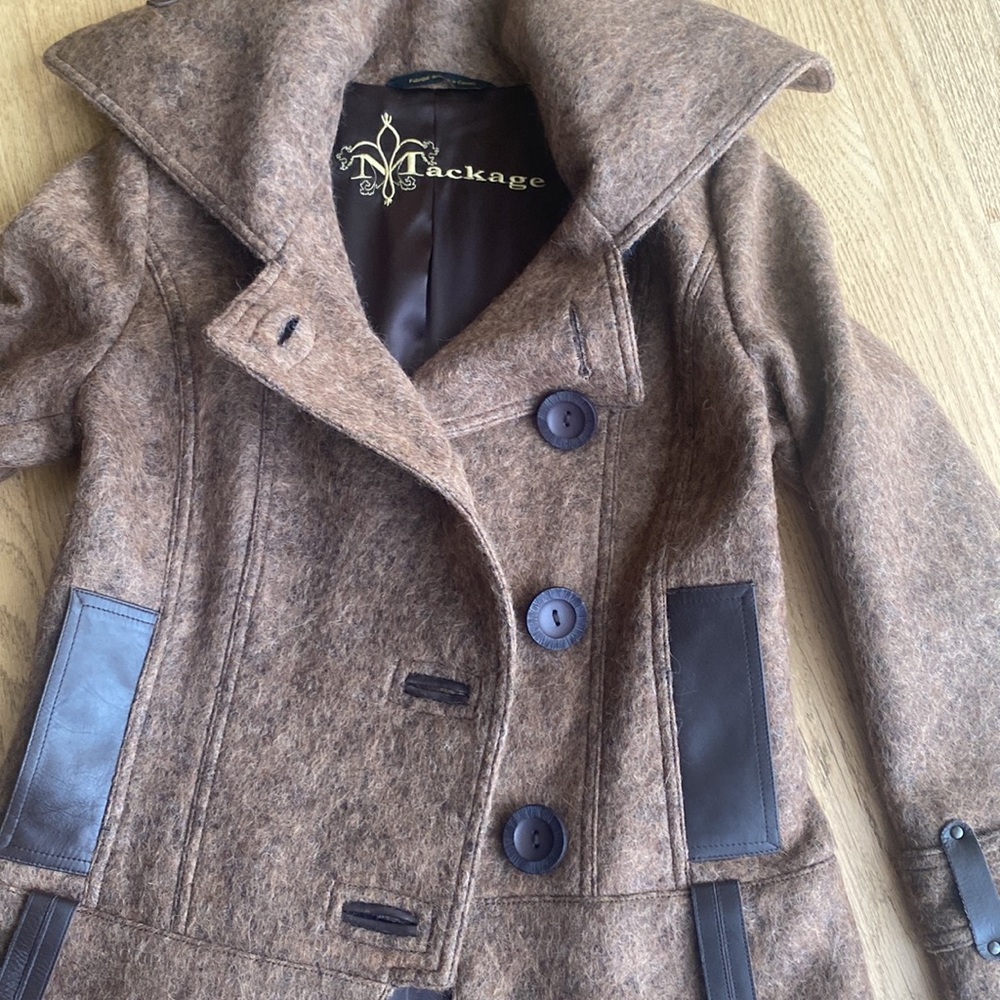 NEW Mackage womens pea coat sz. Small. Wool / Cashmere blend. Made in Canada - Picture 10 of 13